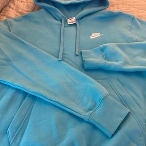 Men's Nike Sportswear -. Size Small. Used 2 times. Turquoise color